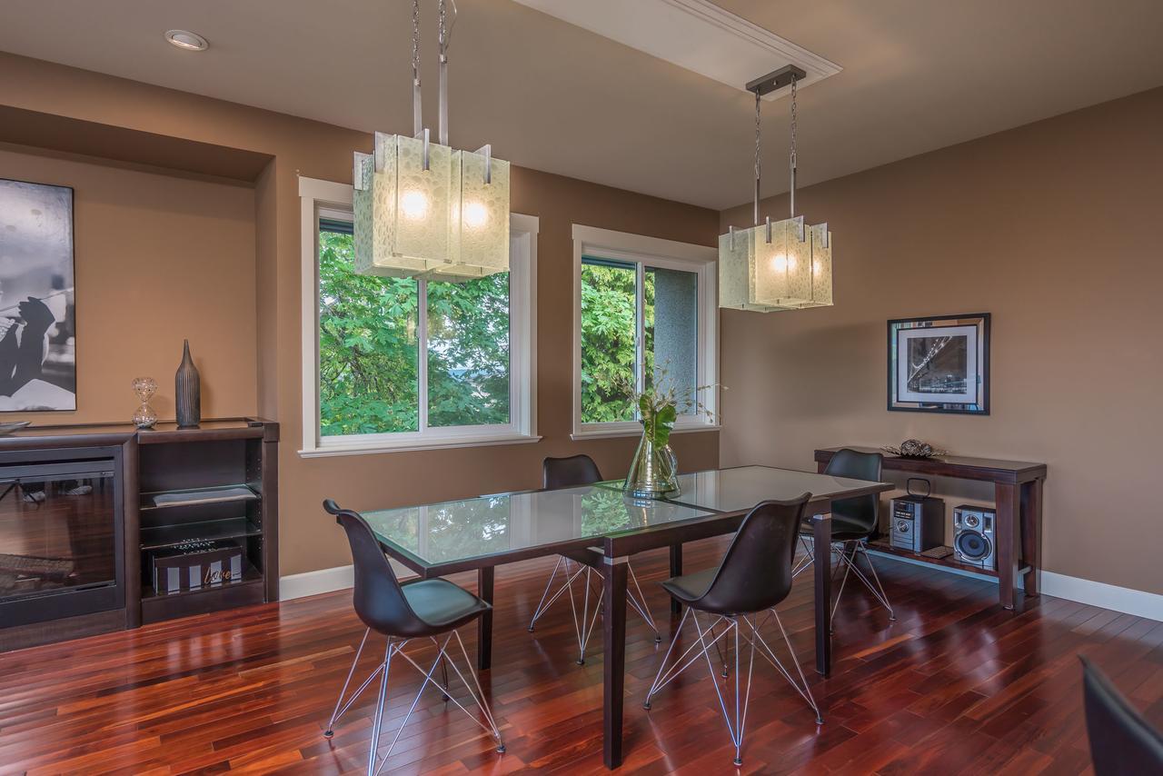 Luxury Penthouse Downtown Nanaimo Apartment ภายนอก รูปภาพ
